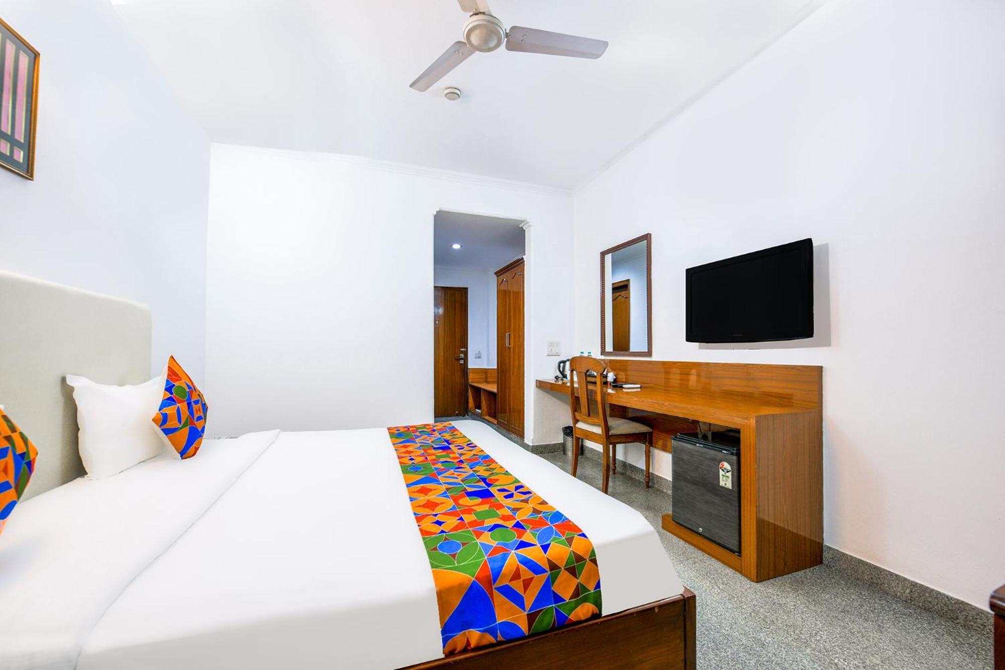 Hotel Exotica Leisure Valley, คูร์เคาน์ ภายนอก รูปภาพ