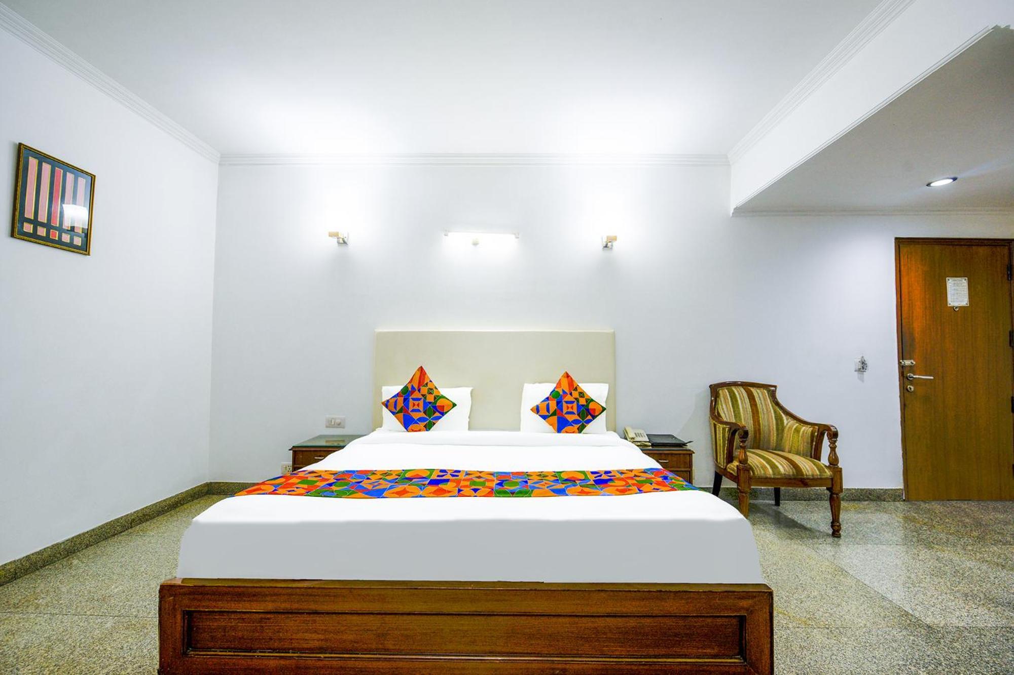 Hotel Exotica Leisure Valley, คูร์เคาน์ ภายนอก รูปภาพ