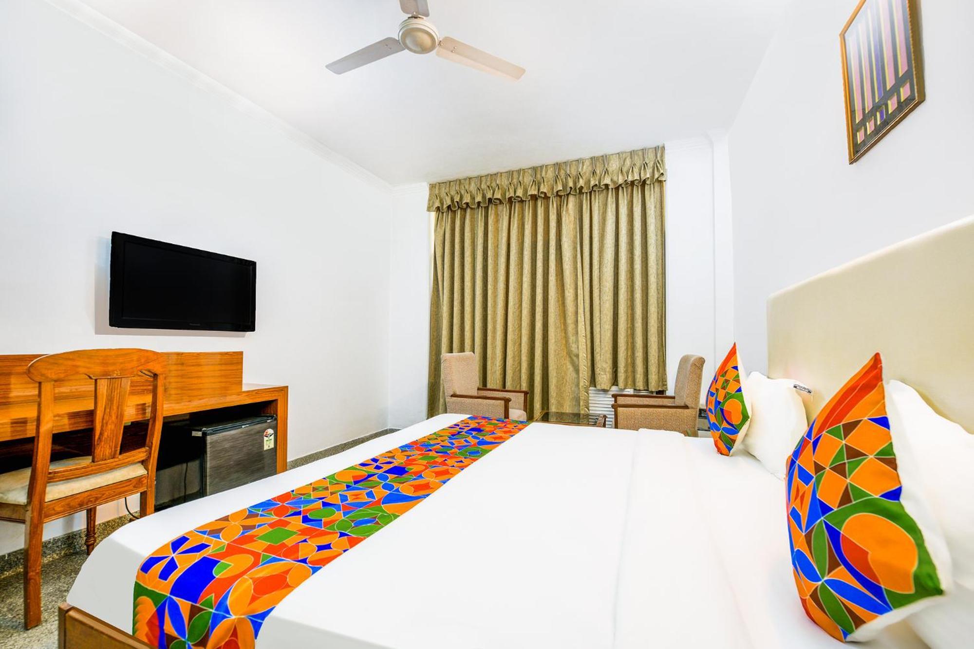 Hotel Exotica Leisure Valley, คูร์เคาน์ ภายนอก รูปภาพ